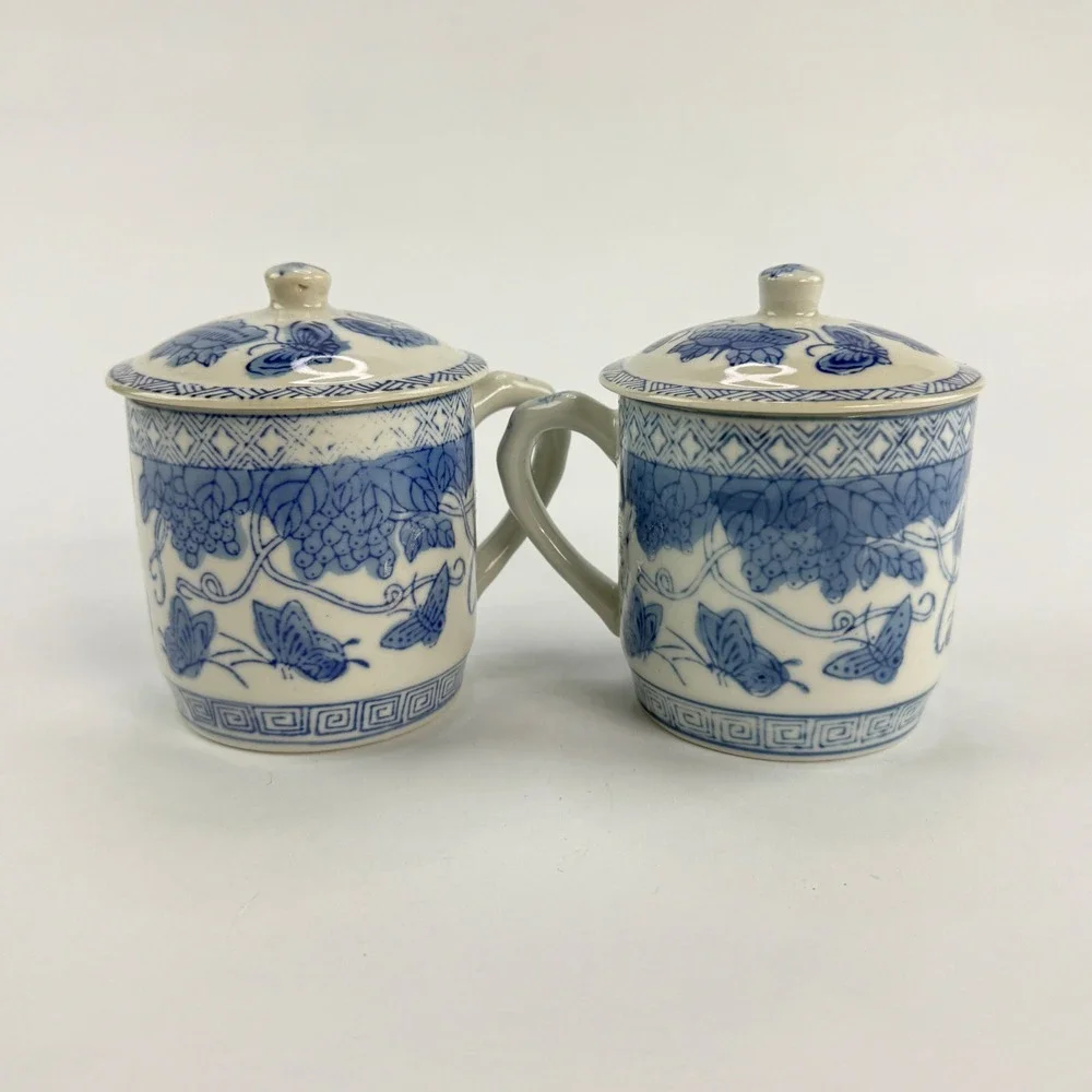 Williams‎ Sonoma Blue and White Porcelain Lidded Tea Mugs Butterfly Grapes Set 2
